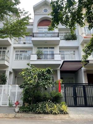 Nhà 1 Hầm 1 Trệt 3 Lầu 5PN 7,5x20m Mặt Tiền KDC Himlam Quận 7