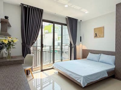 Siêu phẩm ban côngcửa sổ công viên gia định, sân bay tsn,đh hàng không