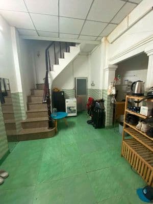 Chỉ 7 triệu cho nhà nguyên căn 1tret2lau ngã 6 GV,đường oto, 2PN,2 TL