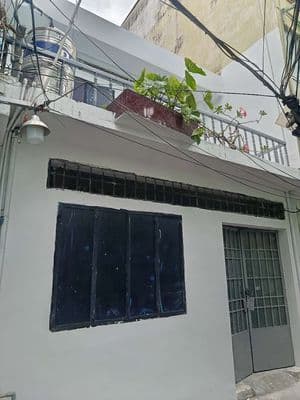 Nhà mới sửa 42/10 Nguyen Thuong Hien , Tret Lau,3PN Gia 10.5tr