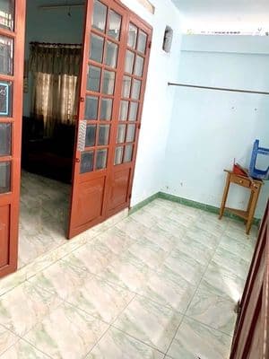 Bán nhà nở hậu. vị trí đẹp. gần bệnh viện, gần trường học cấp 1-2-3.