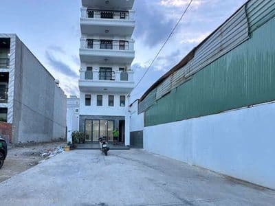 Mặt tiền Vườn Lài An Phú Đông