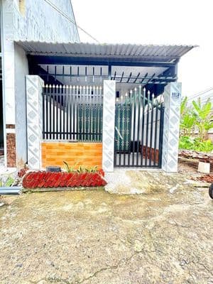 Cần tiền bán gấp căn nhà 80m2 đường Lê Minh Nhựt Tân Thông Hội Củ Chi