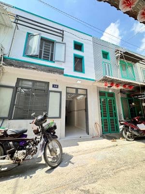 Nhà giá rẻ 500 triệu, 2PN, 4x9 thổ cư, gần uỷ ban Mỹ Hạnh giáp Hóc Môn