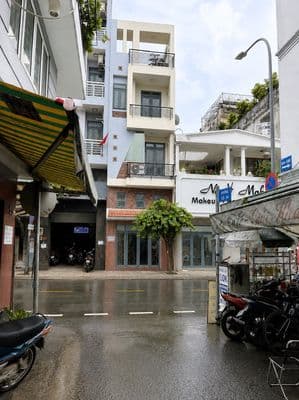Cho thuê mặt bằng tầng trệt 72m² q4