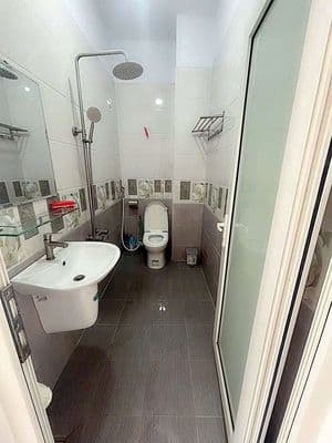 Cho thuê nhà gía rẻ 2pn 2wc 4.5tr
