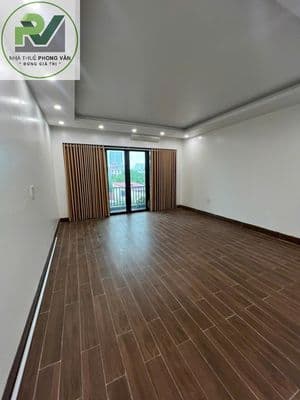 Cho thuê nhà mặt đường Quán Nam