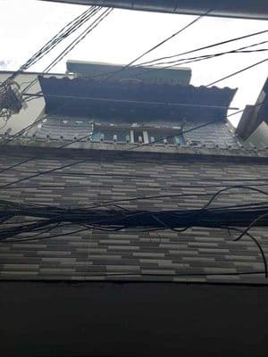 nhà cần bán đường tôn Đản F8Q4