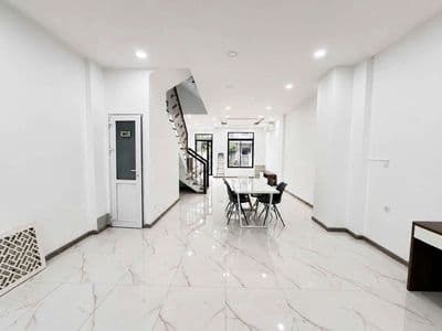 Nhà Phố Q2 Lakeview City 1 Trệt 3 Lầu 5PN 6WC Nội Thất Cơ Bản 32Triệu