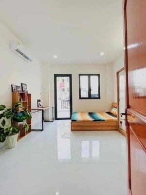 Studio ban công siêu rộng tại khu nhà phố