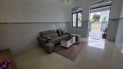 Nhà phú hòa 120m² – 3pn – sân ô tô – kdc đông đúc- gần chợ hàng bông