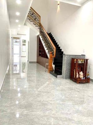 Cho thuê nhà mặt tiền kinh doang nguyễn cửu phú