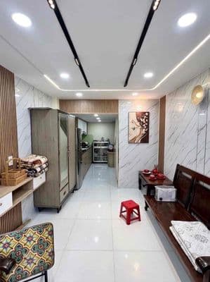 Bán gấp nhà đẹp-giáp chợ tân phú-2 tầng-hxh (tl)