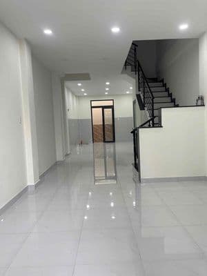 Cho Thuê Nhà Mặt Tiền Đường Lê Quang Định P1 Q. gò Vấp ( Gần Đại Học C