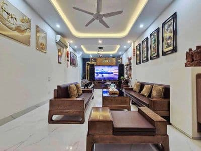 Nhà 5 tầng thang máy 50m2 Hà Đông 8.9 tỷ