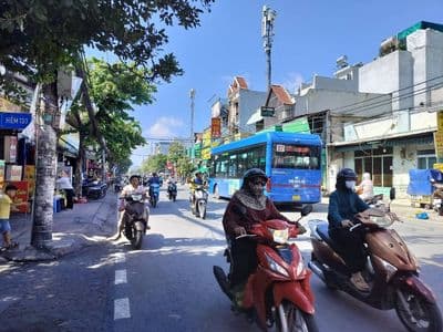 Bán nhà cũ Hiệp Bình, 135m2, ngang 10m, gần 6 tỷ