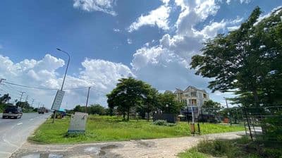 Cần tiền bán lỗ lô LKV B7 kdc Daresco Đức Hoà. sổ sẵn full thổ cư.