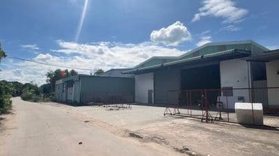 Cho thuê nhà và kho 1200m² tại Tân Vĩnh Hiệp, Tân Uyên