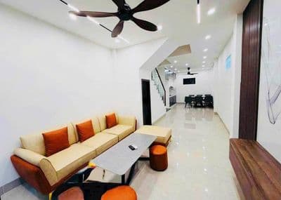 Nhà dân xây 55m² Sài Đồng, 5 tầng, 2 mặt thoáng, gần 7 tỷ