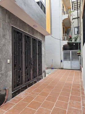 Nhà 5 tầng trung tâm Việt Hưng, Long Biên, full nội thất