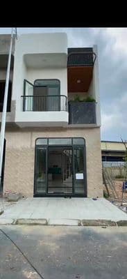 Nhà phố Nam Tân Uyên 70m2 sổ hồng riêng