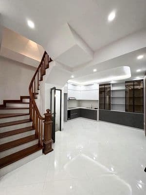 Bán nhà 5 tầng mới đẹp Linh Đàm, hơn 9 tỷ
