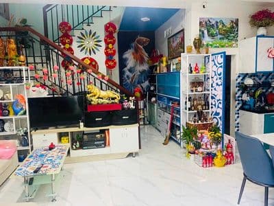 Nhà 3 tầng kiệt ô tô Núi Thành, ngang 7m, 5 tỷ
