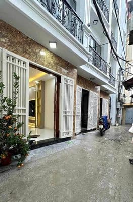 Bán nhà 40m2 Nam Phù, Thanh Trì, 5.3 tỷ