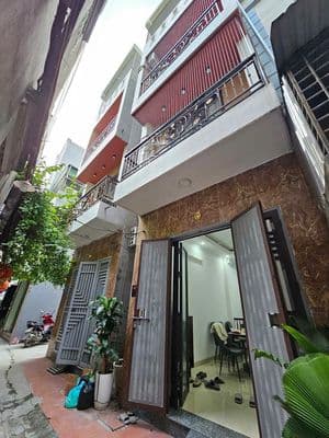Nhà 42m2, 4 tầng, 4 ngủ ở ngay Yên Ngưu, Tam Hiệp, Thanh Trì