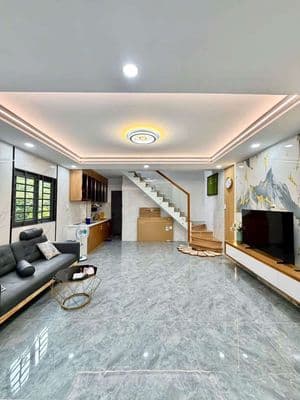 Nhà đẹp full nội thất 10 triệu 3pn…đường chiến lược