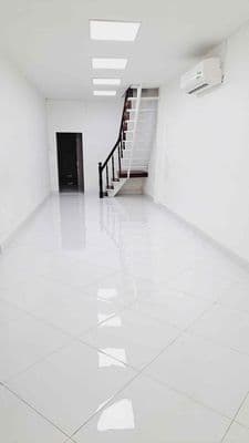 Cho thuê nhà mới 3,5x16 1 trệt 1 lầu đường Hoàng Văn Thụ