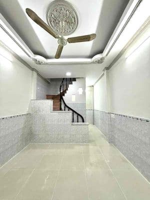 Nhà phù hợp gia đình nhỏ, 2 PN 2 Wc. khu dân cư yên tĩnh, hẻm cụt