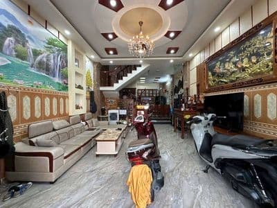 Bán nhà lê văn quới - 5x14m - hẻm xe hơi 6m - 4 tầng - giá chỉ 6,8 tỷ