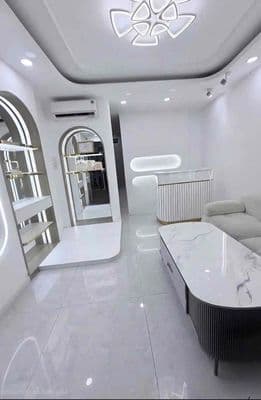 Mặt Tiền PHAn vĂn TRị , Nhà ĐẸp Như Ảnh, 1 trệt 4 lầu