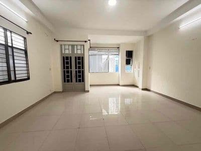 Nhà mới nguyên căn giá 8