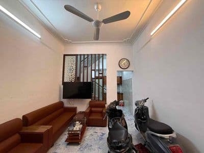 Cho thuê nr tại đống đa,30mx4,2pn,3wc, ở gđ lâu dài