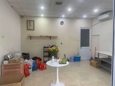 Cho thuê MB shophouse Luxcity, 23m2 có máy lạnh, cực sốc chỉ 5.5tr
