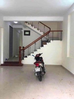 cho thuê nhà 2 tầng 3pn/2wc mặt tiền nguyễn phước thái