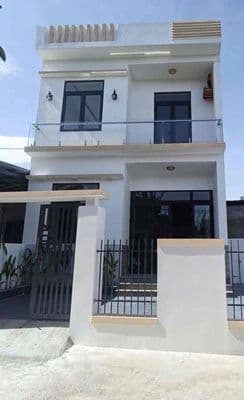 bán nhà 2 tầng hoà tiến 130m2 ngang 11M đường 5M hướng tây bắc
