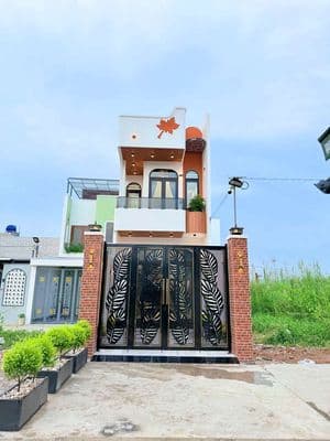 bán nhà hai tầng vị trí đẹp pháp lý rõ ràng an ninh đông đúc