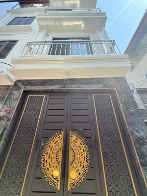 cho thuê nhà 3tầng mới tinh Đức Giang- Hoài Đức