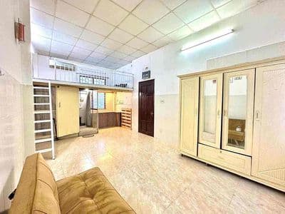 Duplex full nội thất siêu rộng 40m2 ngay vòng xoay dân chủ - q3