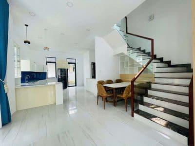 Cho Thuê Biệt Thự Q2 Lakeview City 3PN 4WC Full NộiThất View Sông 35Tr
