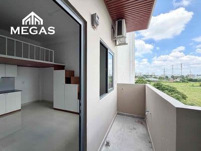 Ngay ĐH Huflit_ UTH _ Ban Công Thoáng _ Nhà Mới Full Nội Thất.