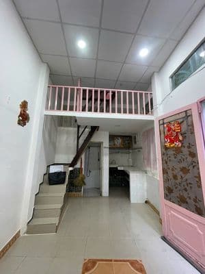 Cho thuê nguyên căn nhà cấp 4 hẻm 49 ,quận 4 ,đường Khánh Hội