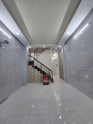 nhà hẻm Quang Trung p10, 4x10m, 1 lầu, 2pn, 2 máy lạnh, nội thất khác