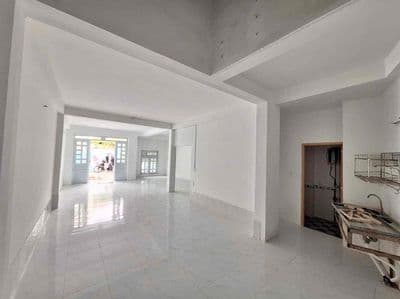 Nhà 6 x 18m lê văn lương nhà bè ở liền