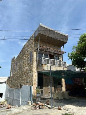 Nhà chính chủ 2 mặt tiền khu du lịch Eo Gió , xã Nhơn Lý , Quy Nhơn