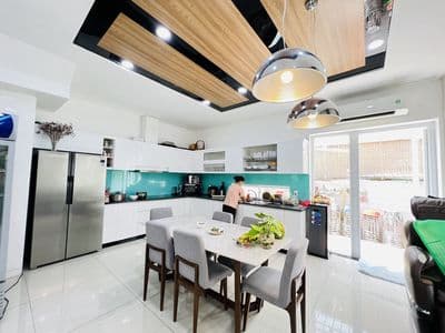 Bt khang điền melosa - có sân vườn dt 8x18m - 3 tầng - 4pn 4wc full nt