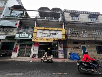 cho thuê nhà nguyên căn đối diên cổng chợ Biên Hoà